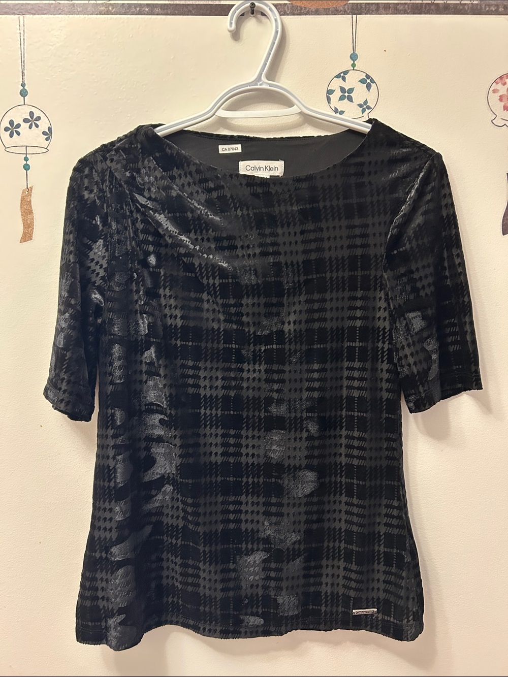 Calvin Klein Black Plaid Velvet Short Sleeve Top